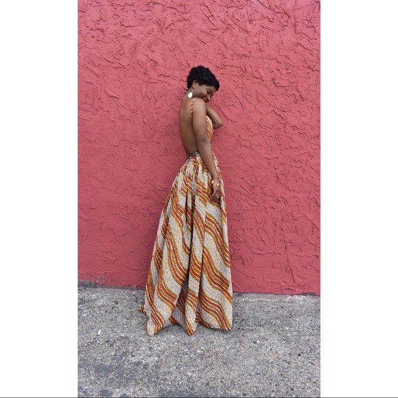 GOLDIE BACKLESS MAXIDRESS - Picture 3 of 3